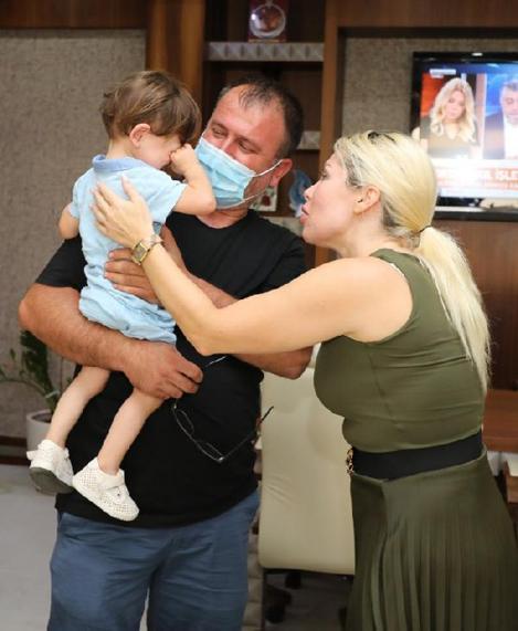 Rektör Özkan, 2 yaşındaki Ömer Özkan ile bir araya geldi