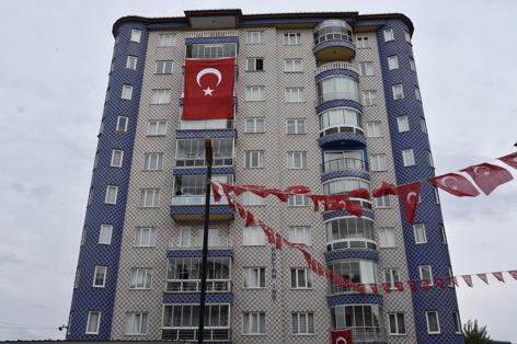 Ankarada eğimli arazide düşen jandarma personeli şehit oldu