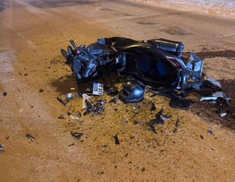 Bursada otomobille çarpışan motosikletin sürücüsü ağır yaralandı