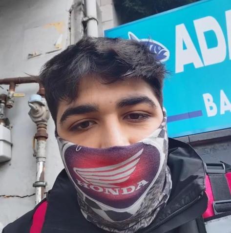 Ataşehirde keserli saldırıya uğrayan motokurye: Başım belaya girmesin diye motorumdan inmedim