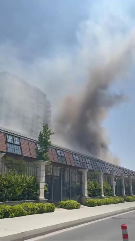 Fişekhanede restoranda çıkan yangın söndürüldü