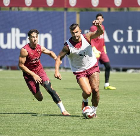 Galatasarayda Mauro Icardi takımdan ayrı çalıştı