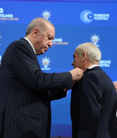 Cumhurbaşkanı Erdoğan: Unutmayın, hepimiz bulunduğumuz koltuklara milletin takdiriyle geldi
