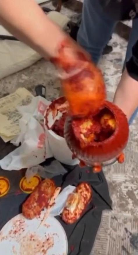 Üsküdarda salça bidonlarıyla uyuşturucu satan şüpheli yakalandı