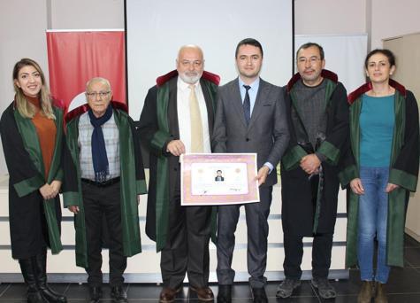 Emekliliği reddedilince kurum avukatını öldürdü