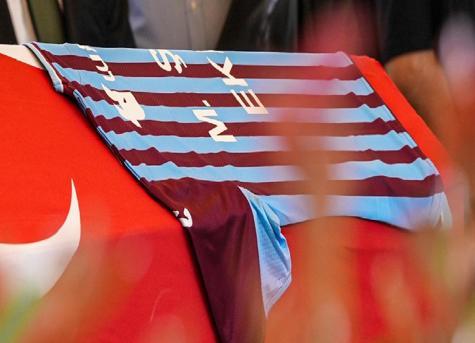 Trabzonspor Kulübü Başkanlarından Mustafa Şamil Ekinci son yolculuğuna uğurlandı