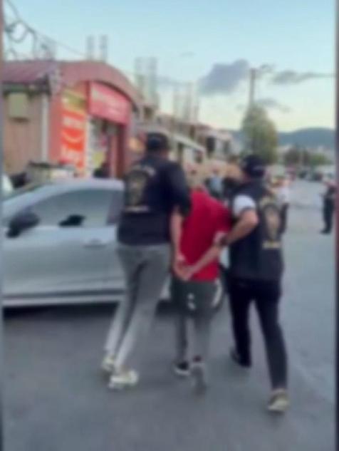 İstanbulda suç örgütü operasyonu: 15 şüpheli tutuklandı