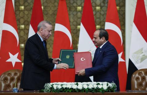 Cumhurbaşkanı Erdoğan, Mısır Cumhurbaşkanı Sisi ile görüştü