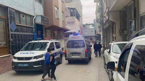 Tartıştığı husumetlisini bıçakla yaraladı