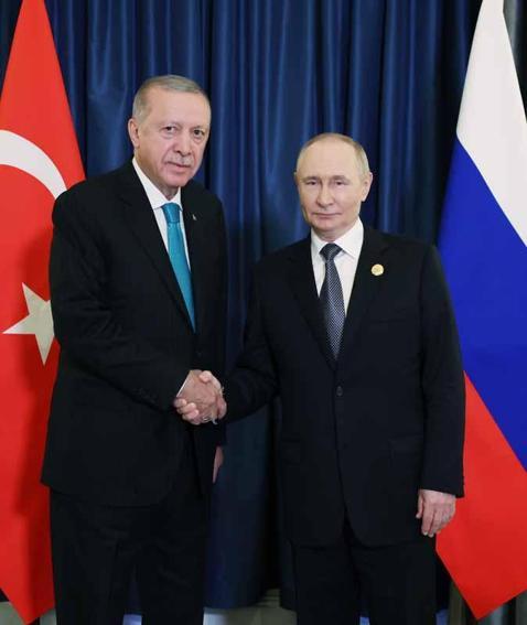 Cumhurbaşkanı Erdoğan, Rusya Devlet Başkanı Putin ile bir araya geldi