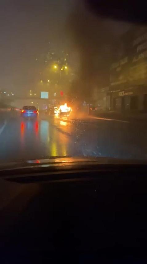 Avcılarda otomobil alev alev yandı