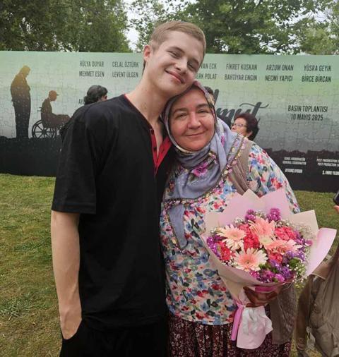 Felçli Umut ve Gülsüm Annenin hikayesi film oluyor