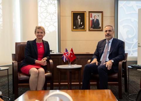 Bakan Fidandan peş peşe önemli görüşmeler