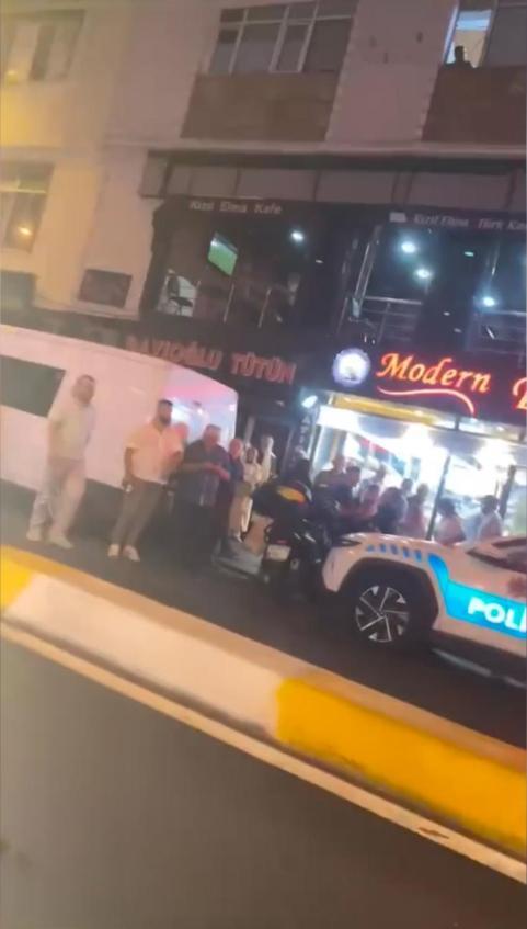 Beyoğlu’nda 4 kişiyi silahla vuran saldırgan polis tarafından yakalandı; yeni görüntüler ortaya çıktı