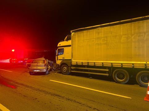Kamyonun çarptığı otomobilin sürücüsü öldü