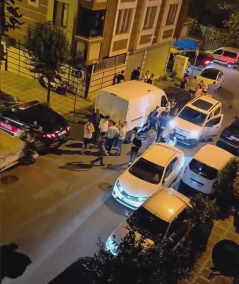 Bayrampaşa’da polisin dur ihtarına uymayan şüpheliler kaçarken kaza yaptı: 1 gözaltı