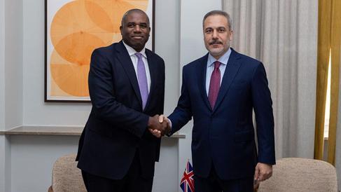 Bakan Fidandan peşpeşe önemli görüşmeler