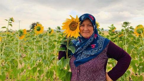 Yangında dumandan etkilenen çiftten kadın öldü, eşi hastaneye kaldırıldı