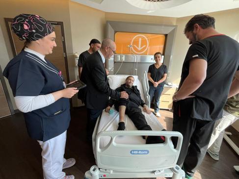 Azerbaycanlı Zahid, eşinin böbreği ile Türkiye’de sağlığına kavuştu