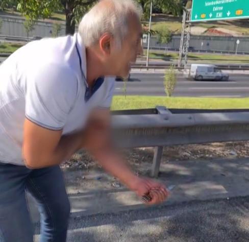 Kağıthanede trafikte bıçaklı yol kavgası