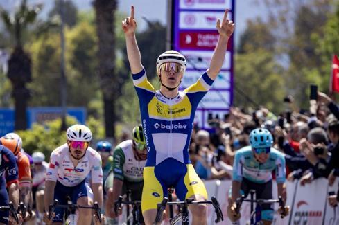 Cumhurbaşkanlığı Türkiye Bisiklet Turu Çeşme-Selçuk etabıyla başladı