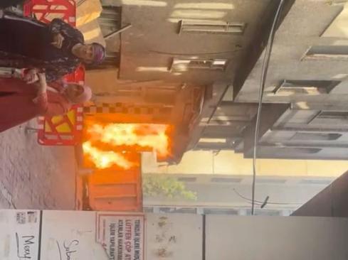 Zeytinburnunda doğal gaz kaçağı nedeniyle çıkan yangın söndürüldü