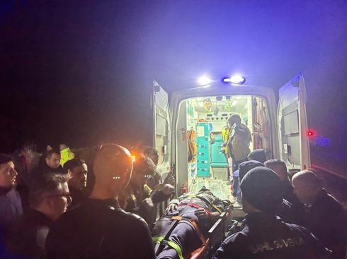 Kastamonuda denize uçan otomobilin sürücüsü yaralandı