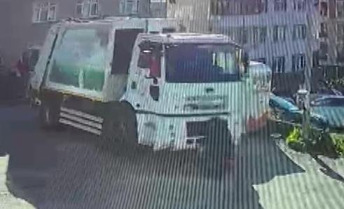 Sinopta sürücüsünün çöp kamyonuyla çarptığı kadın öldü