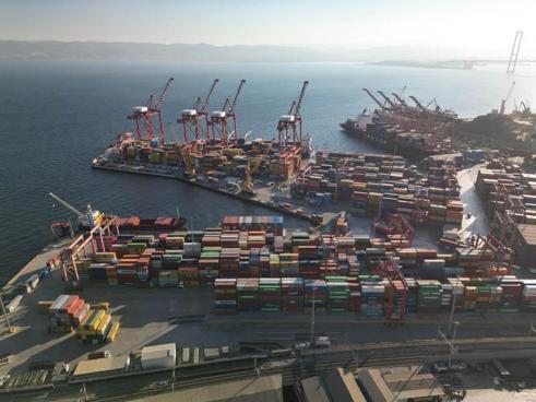 Bakan Uraloğlu: Şubat ayları içinde tüm zamanların elleçleme rekorunu kırdık