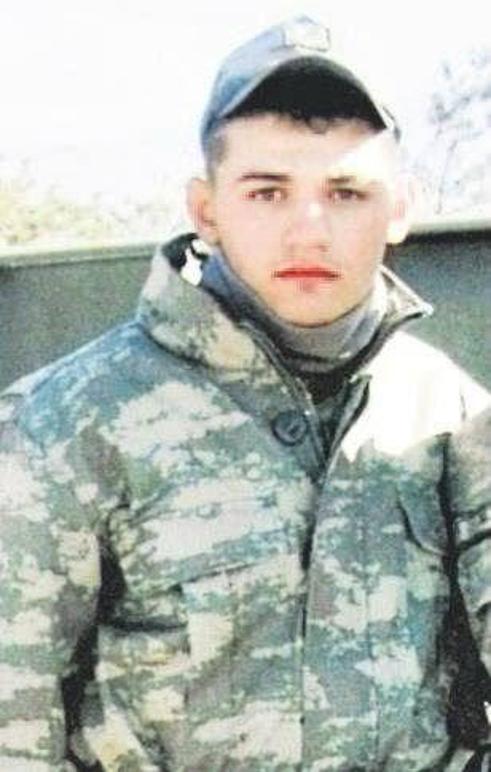 Şehit annesi: Kır çiçekleriyle sen gelirdin, bu defa ben geldim oğlum