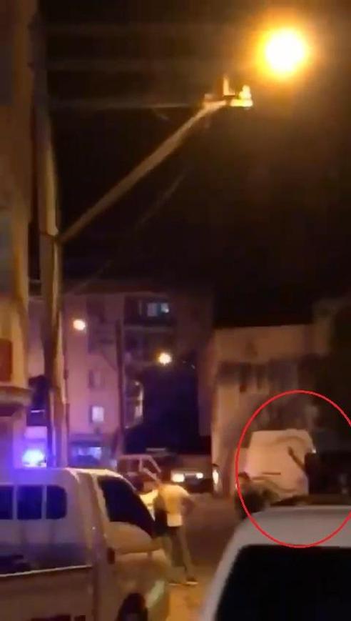 Mevsimlik işçilerin bir kadına laf attığı iddiası mahalleyi karıştırdı; 2si polis, 2si bekçi 6 yaralı