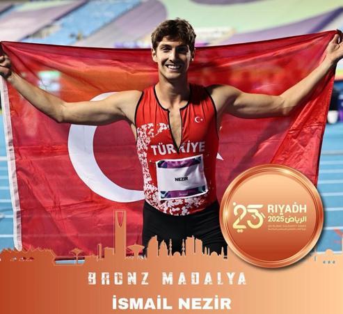 İzmirli Milli Atlet İsmail Nezir’den anlamlı madalya