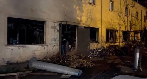 Arnavutköy’de fabrika yangını: 1’i ağır 3 kişi yaralandı