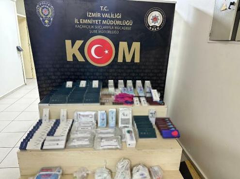 İzmirde gümrük kaçağı dolgu, botoks ürünü ile alkol ele geçti