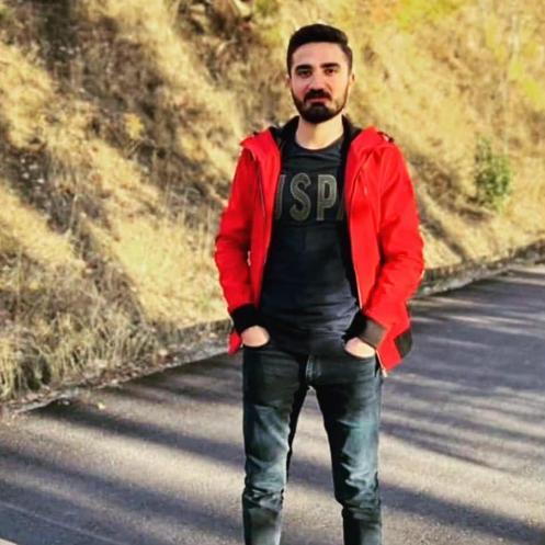 Beylikdüzünde markette arkadaşını korumaya çalışırken bıçaklanan genç hayatını kaybetti