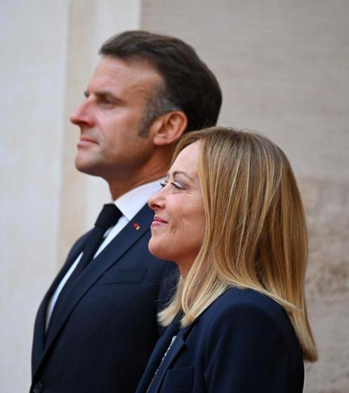 Meloni ve Macron, İtalyada bir araya geldi
