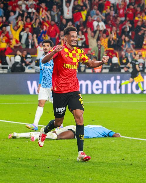 Göztepe kasasını doldurdu
