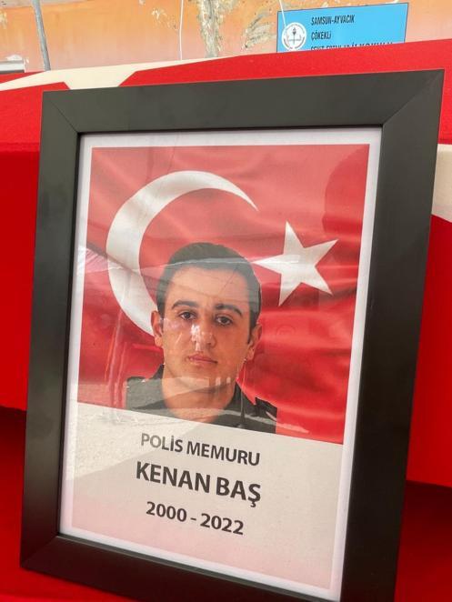 Kaza kurşunuyla hayatını kaybeden polis memuru, son yolculuğuna uğurlandı