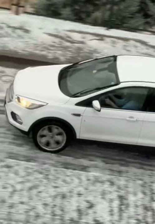 Muğlada sağanak; cadde ve sokaklar göle döndü