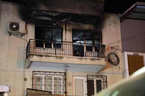 İzmir’de evde çıkan yangında baba öldü, oğlu entübe edildi