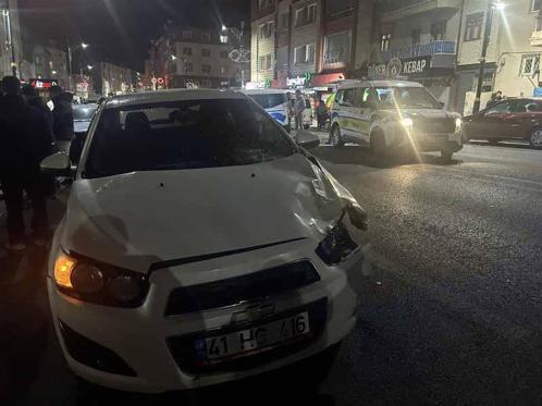 Teravih namazı giderken otomobilin çarptığı kayınvalide ile gelin öldü