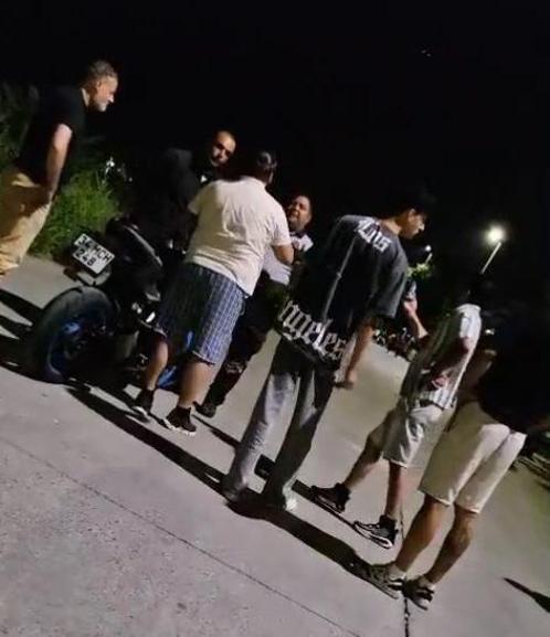 Avcılar Sahilinde motosikletliyle güvenlik görevlileri arasında Yasak tartışması