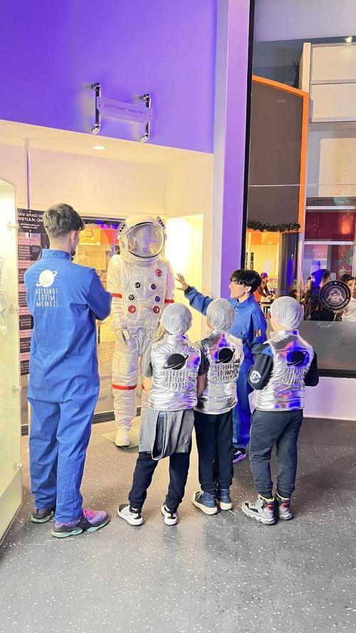 KidZania İstanbul’da ‘Astronot Eğitim Merkezi’ açıldı