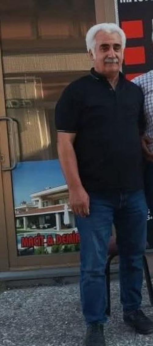 Otomobil diğere çarptı; baba ve 2 kızı hayatını kaybetti