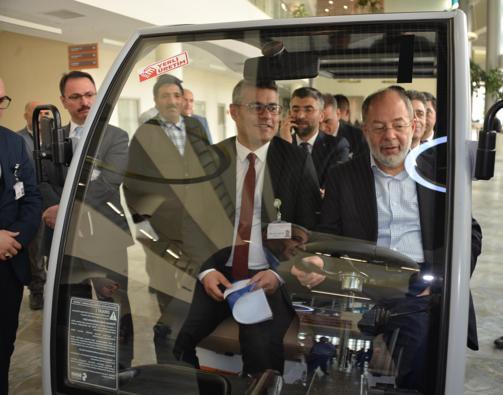 Eski Sağlık Bakanı Akdağ: İzolatörlü hastane sayısı 40a ulaştı