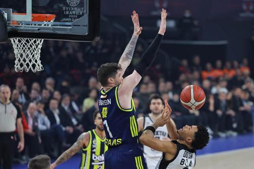 Ziraat Bankası Türkiye Kupası’nda şampiyon Fenerbahçe Beko