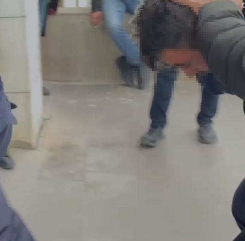 Av tüfeğiyle boşanma aşamasındaki eşi ile ailesinin yaşadığı evi bastı; 4 ölü