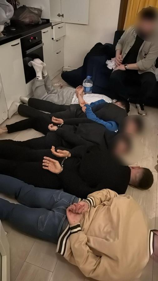 İstanbulda suç örgütlerine 4 operasyon: 25 gözaltı