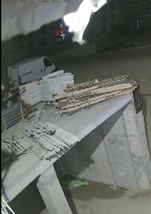 İstanbulda TIRlardan ve inşaatlardan hırsızlık yapan 5 şüpheli yakalandı