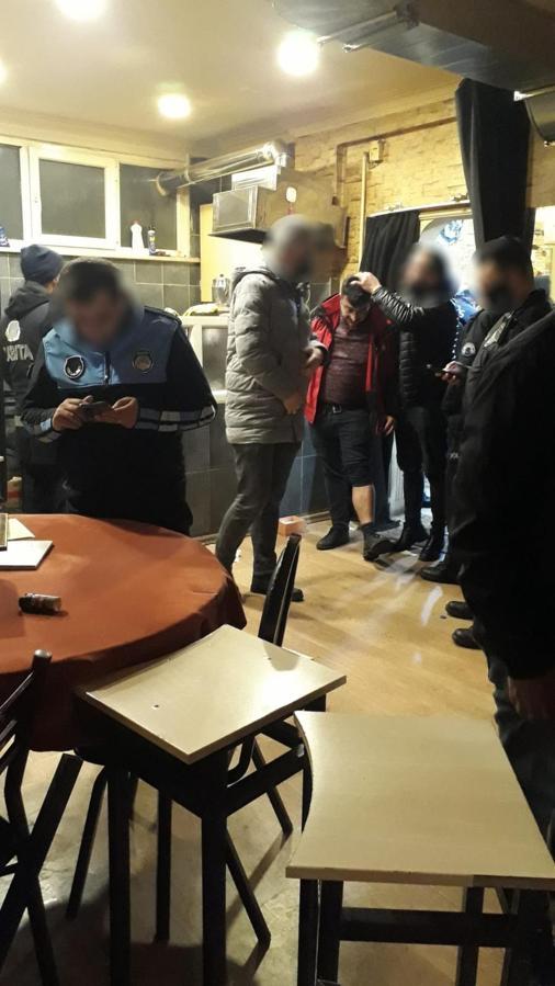 Bağcılar’da kumar baskını; 4 gözaltı